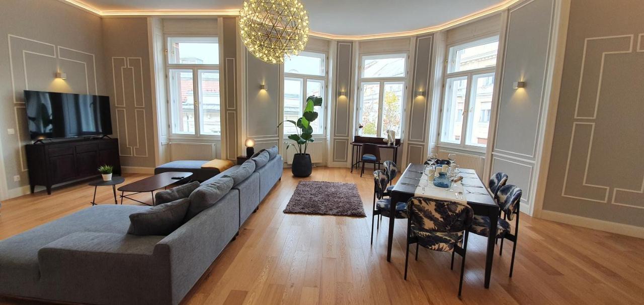 Walking Street Luxurious Huge Apartment Boedapest Buitenkant foto